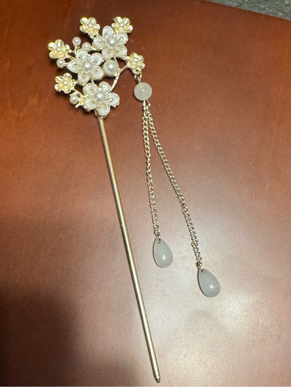 Floral Pearl Hair Stick with Dangle Chains